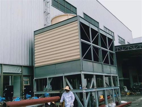 冷卻塔制冷螺桿機(jī)組降噪控制方案效果,冷卻塔和螺桿機(jī)系統(tǒng)圖